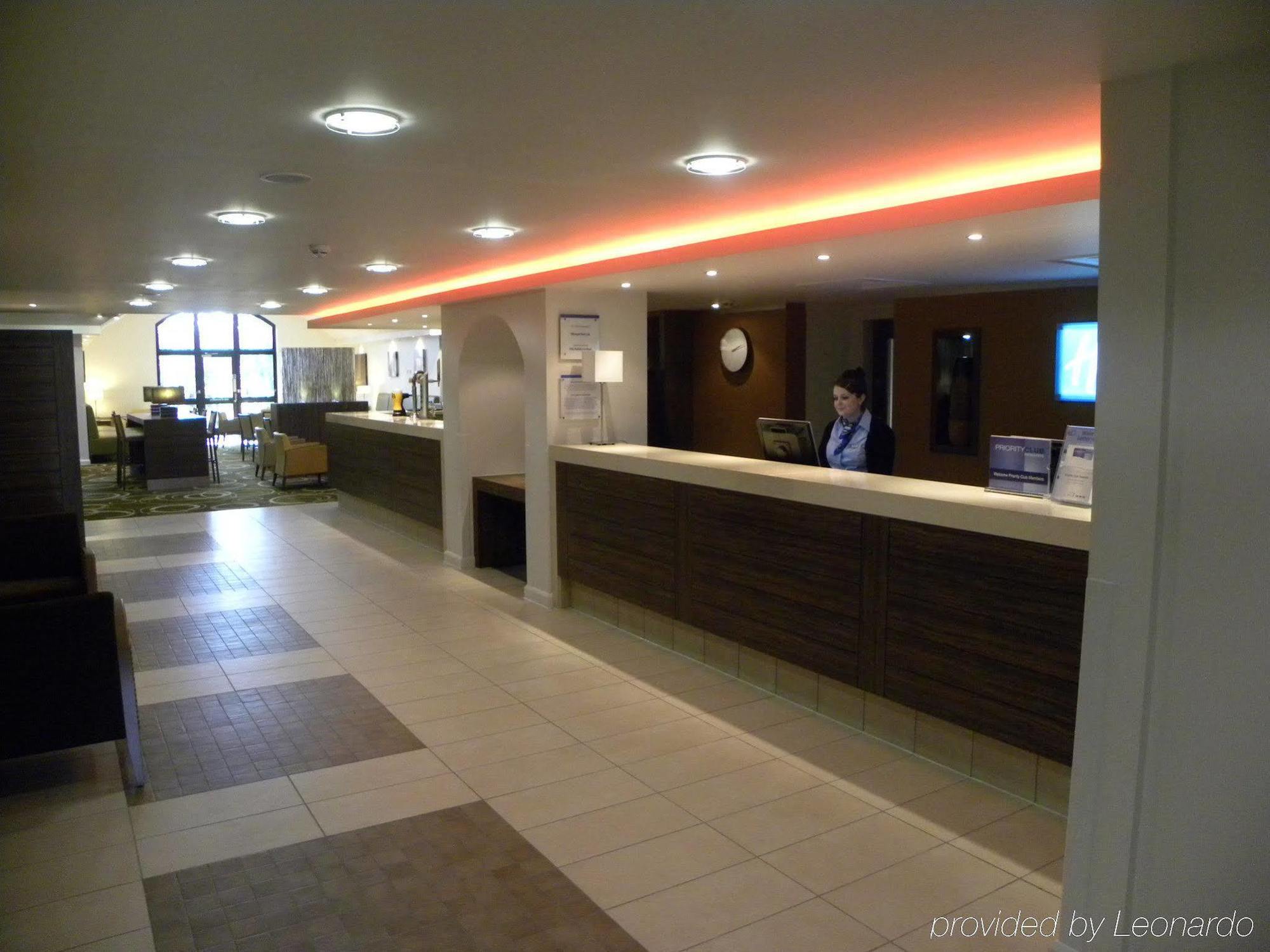 Holiday Inn Express Colchester, An Ihg Hotel מראה חיצוני תמונה