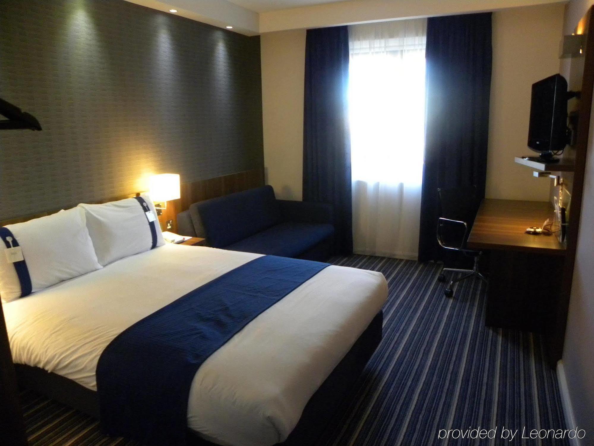 Holiday Inn Express Colchester, An Ihg Hotel חדר תמונה