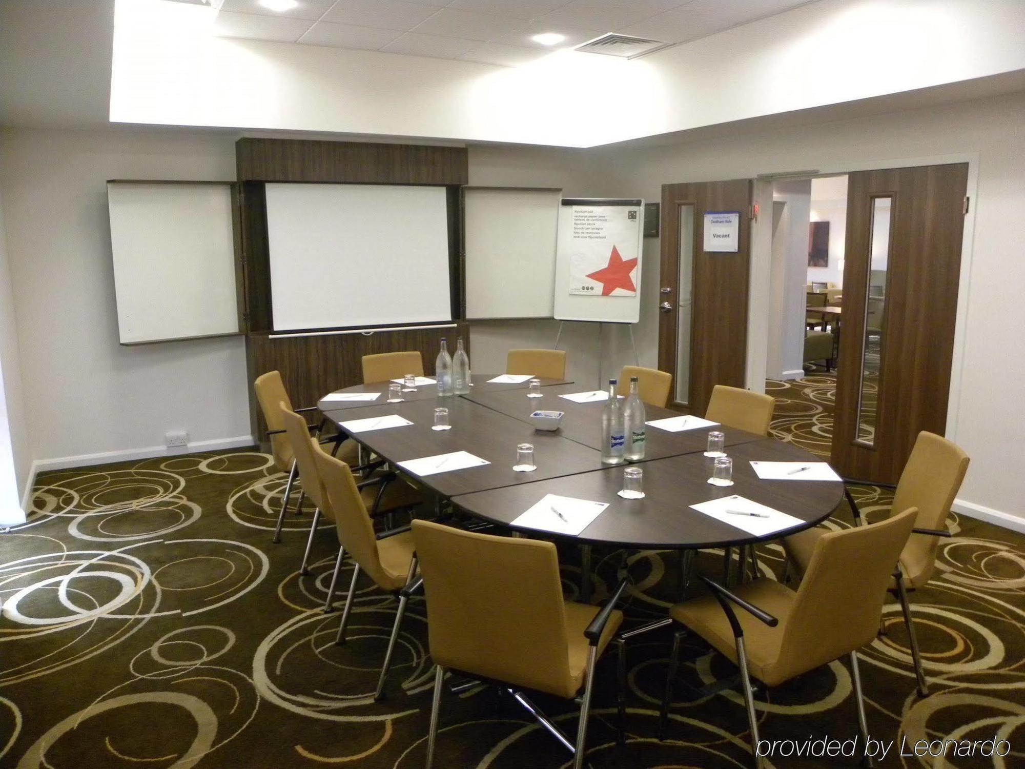 Holiday Inn Express Colchester, An Ihg Hotel מראה חיצוני תמונה